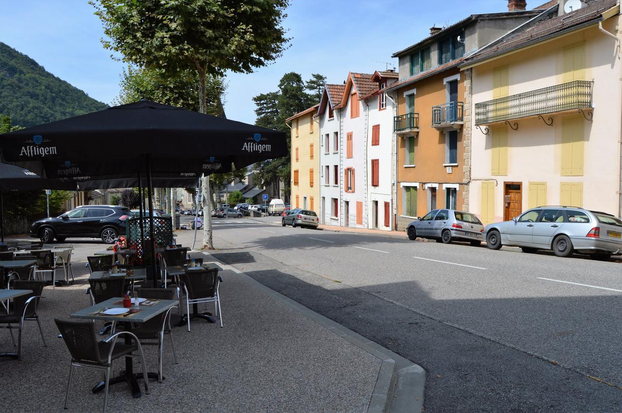 Hotel Restaurant Le Bellevue Ax-les-Thermes Esterno foto