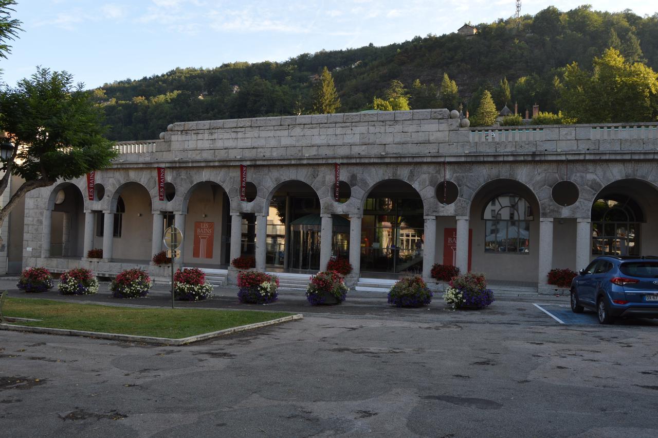 Hotel Restaurant Le Bellevue Ax-les-Thermes Esterno foto